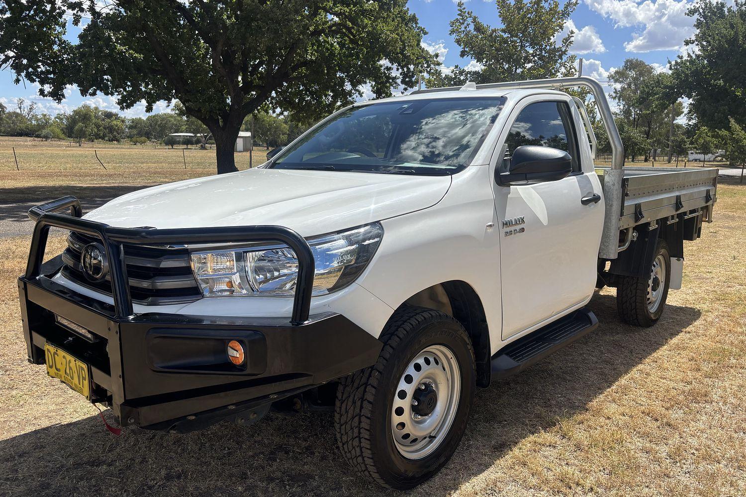 2021 Toyota Hilux SR in White