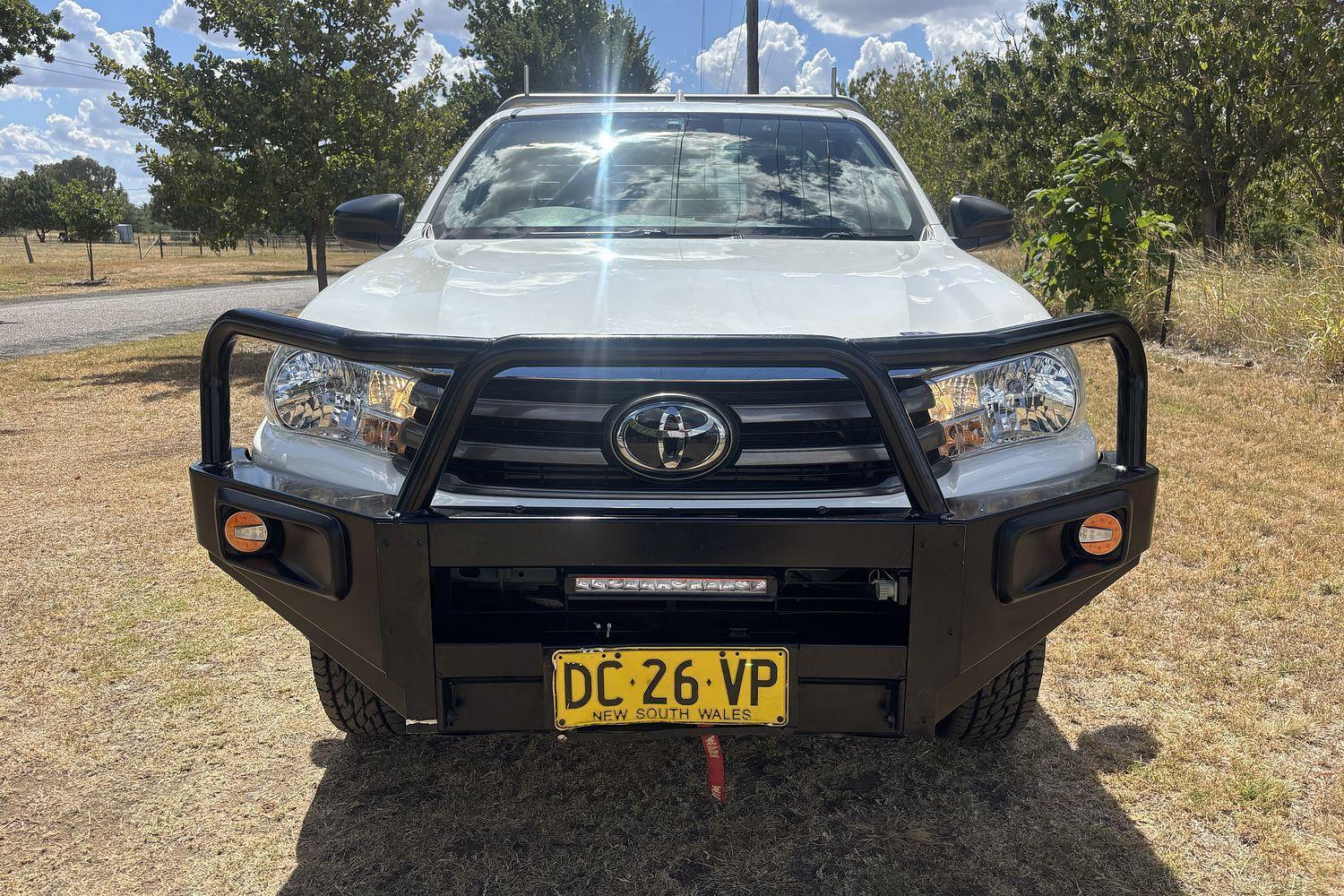 2021 Toyota Hilux SR in White