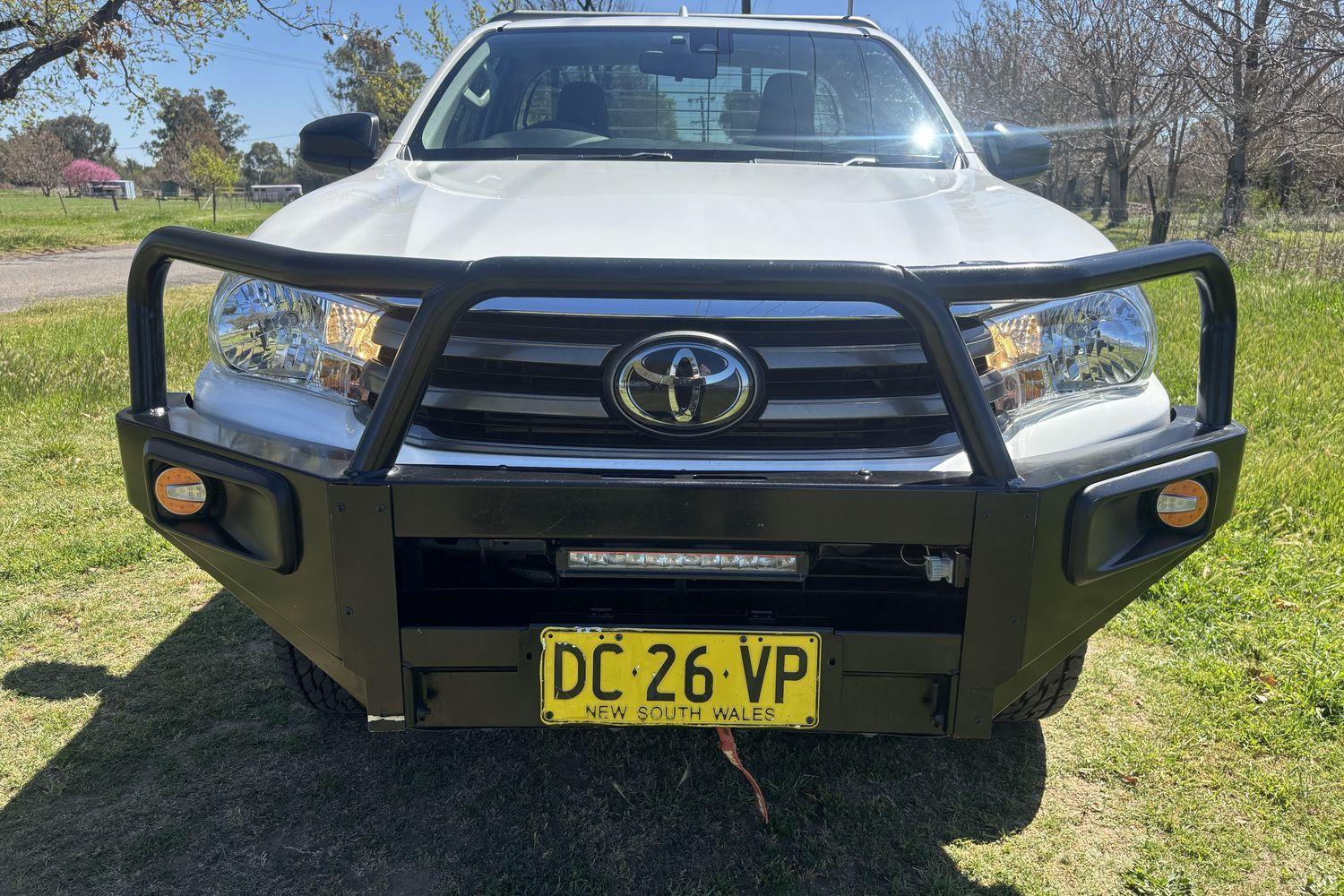 2021 Toyota Hilux SR in White