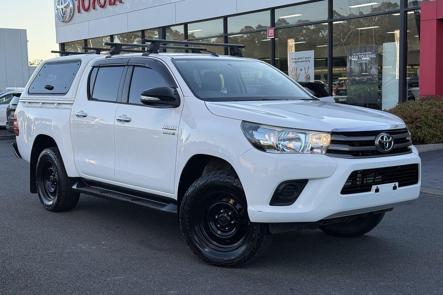 2016 Toyota Hilux SR in White