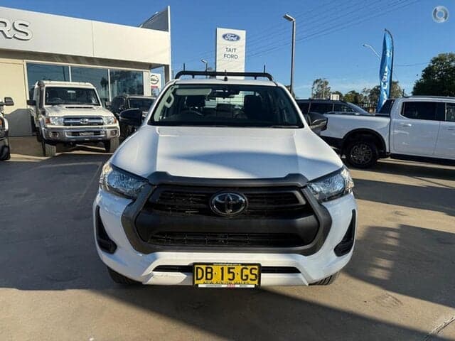 2021 Toyota Hilux SR in White