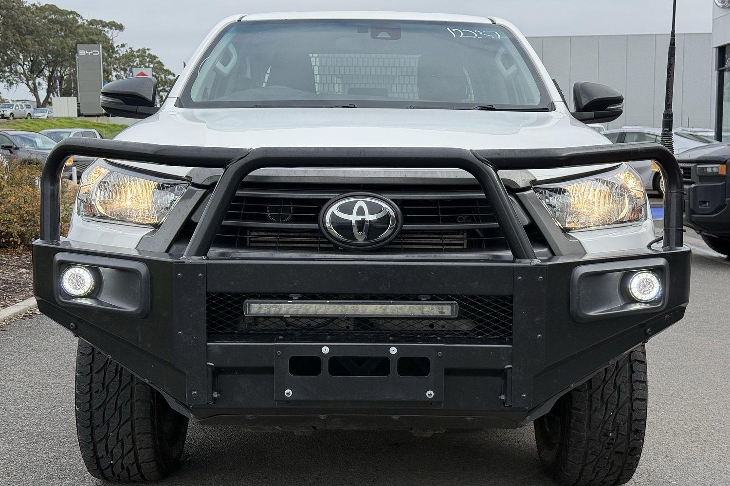 2022 Toyota Hilux SR in White