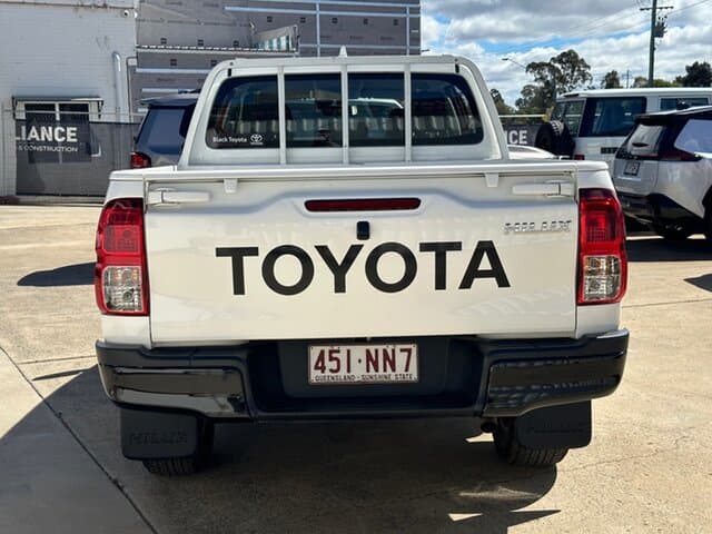 2025 Toyota Hilux SR in White