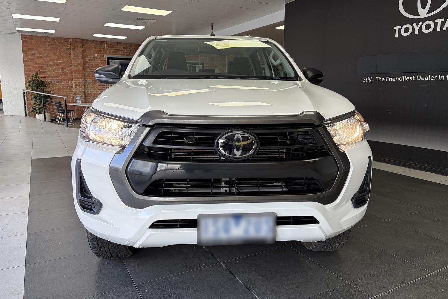 2020 Toyota Hilux SR in White