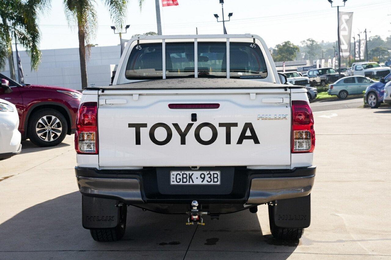 2020 Toyota Hilux SR in White