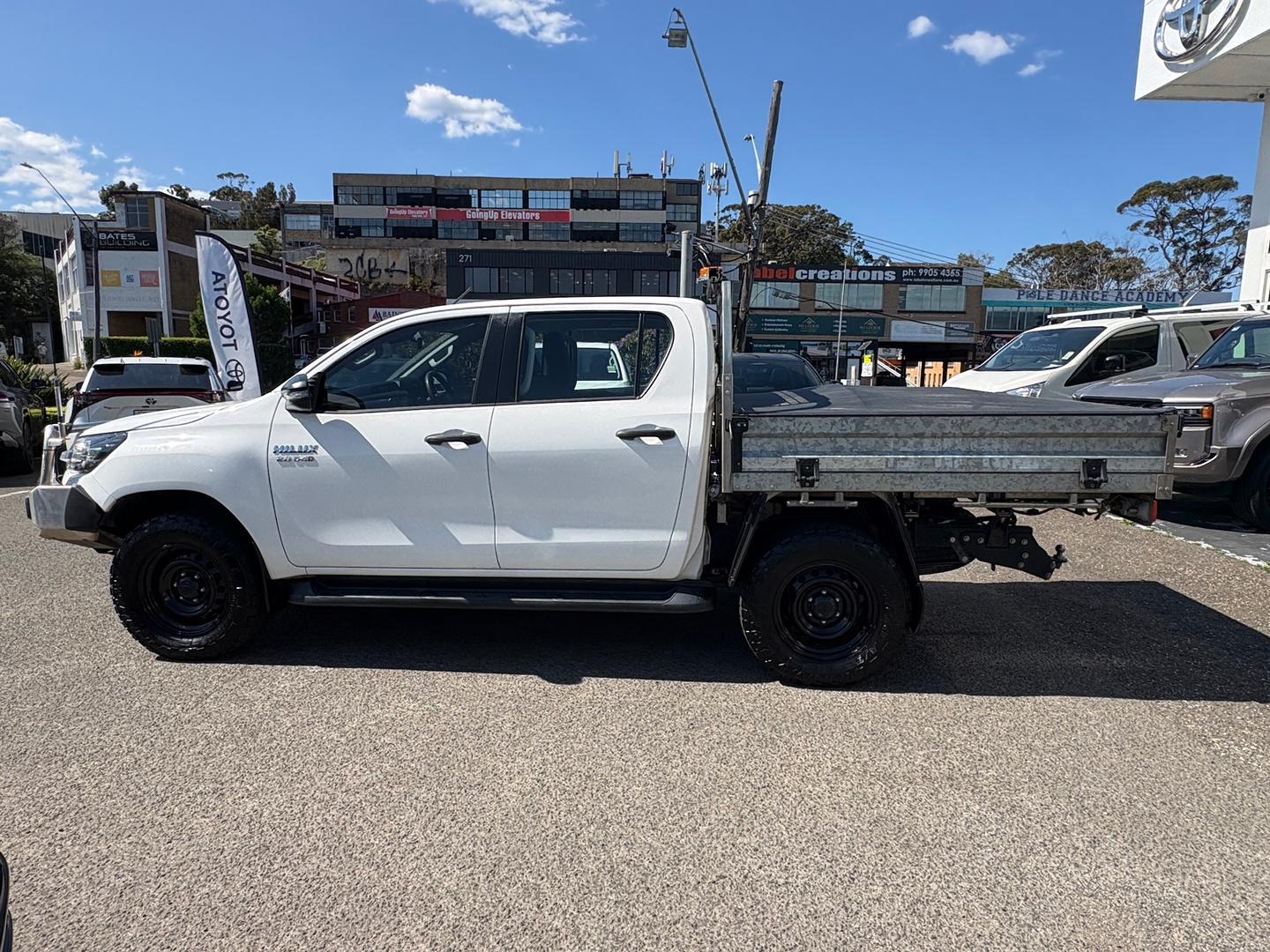 2020 Toyota Hilux SR in White