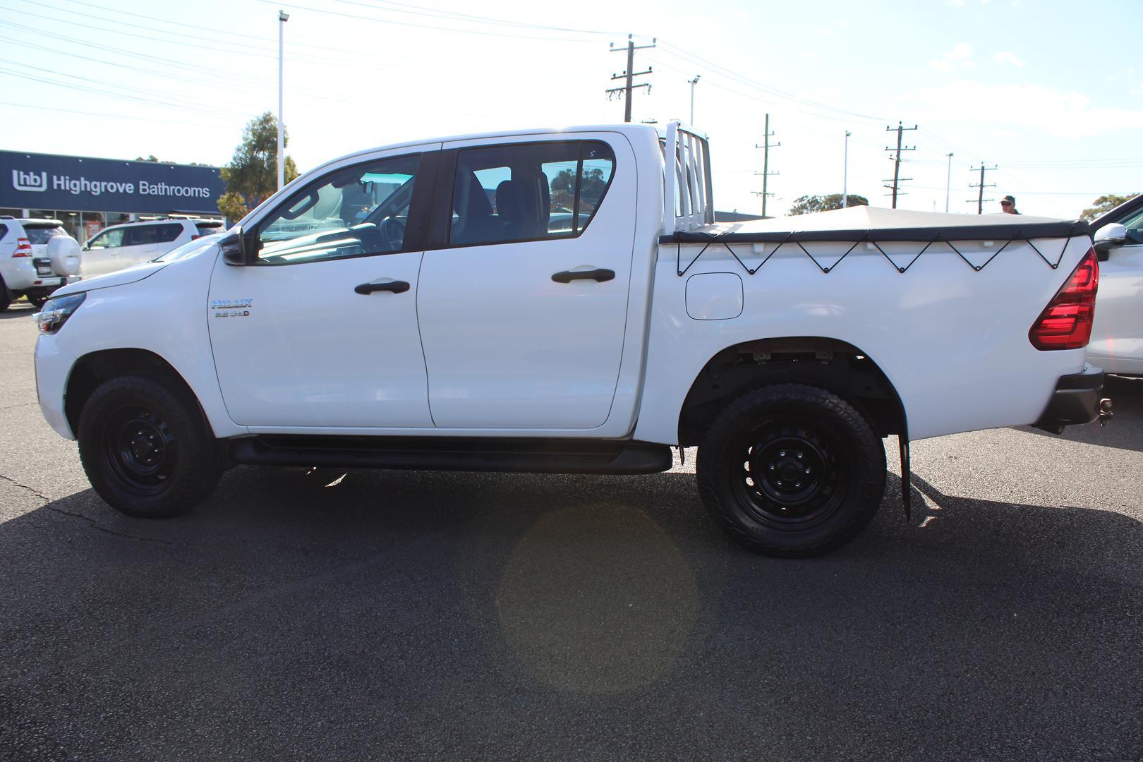 2021 Toyota Hilux SR in White