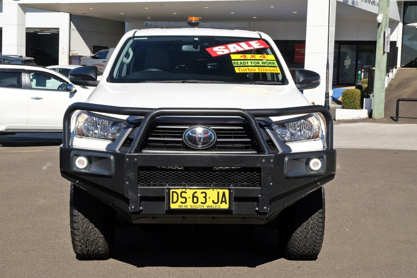 2023 Toyota Hilux SR in White