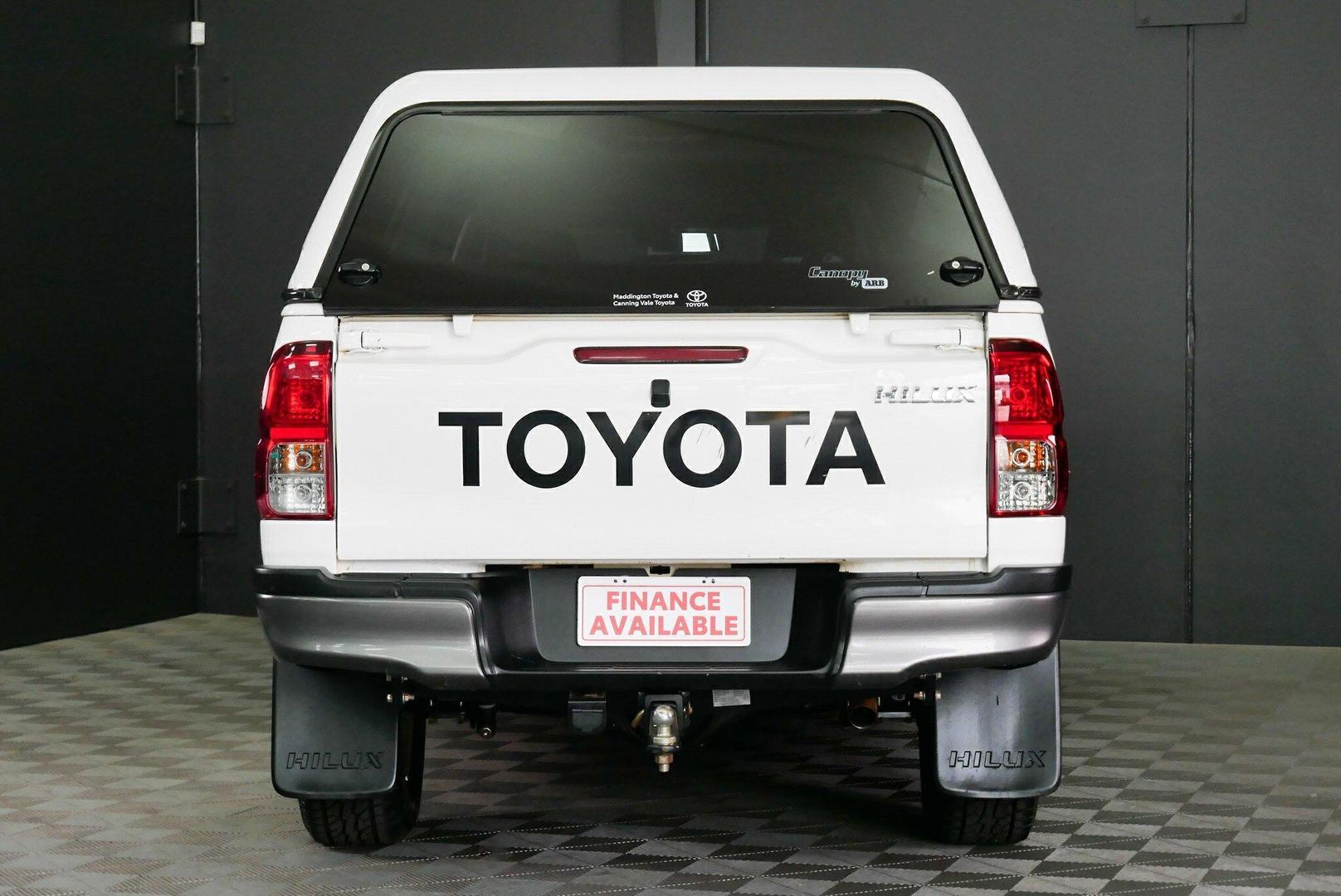 2023 Toyota Hilux SR in White