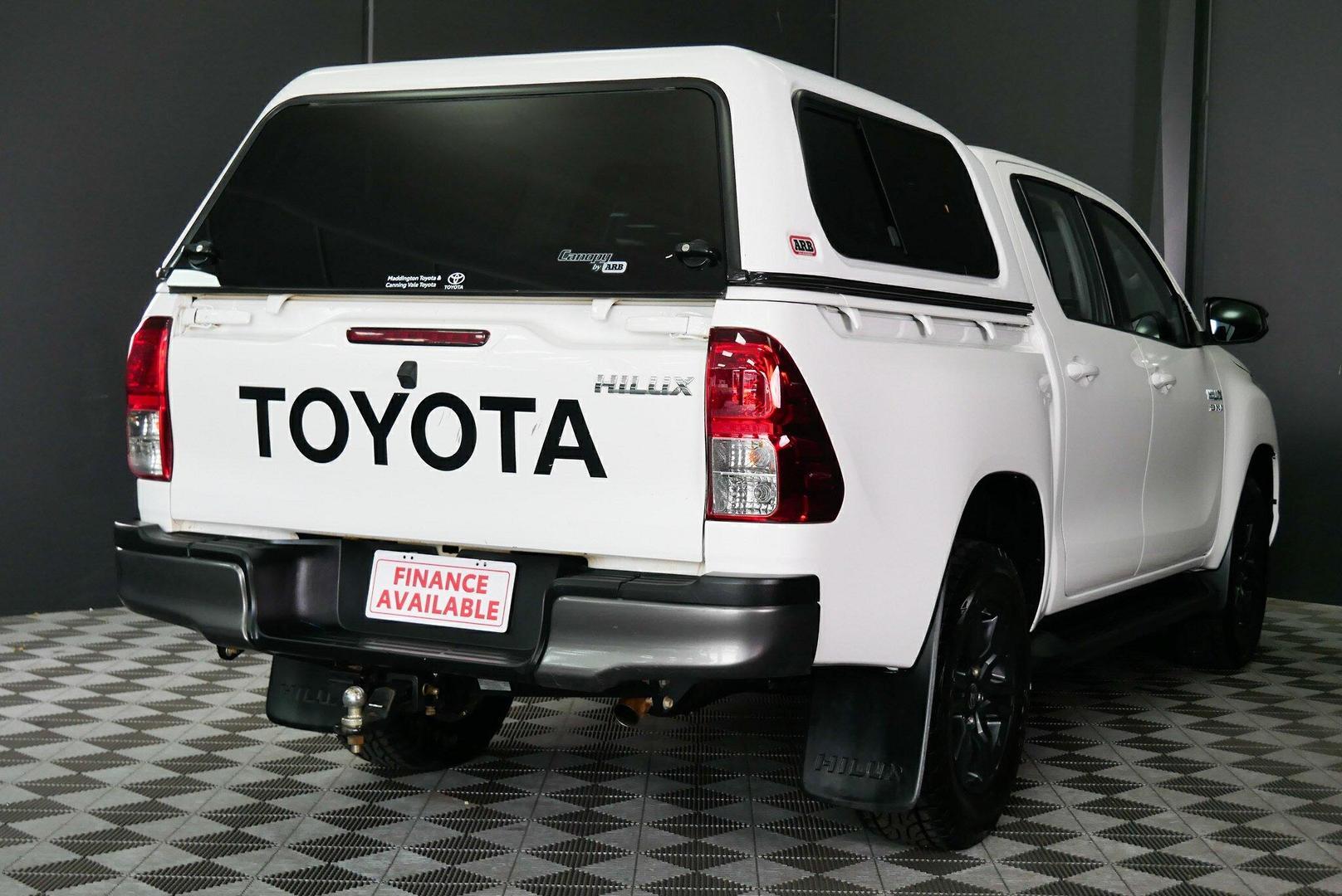 2023 Toyota Hilux SR in White