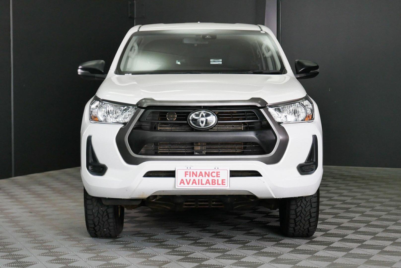 2023 Toyota Hilux SR in White