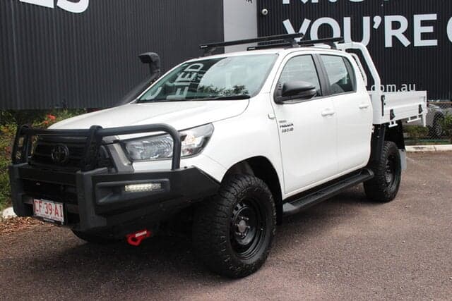 2023 Toyota Hilux SR in White