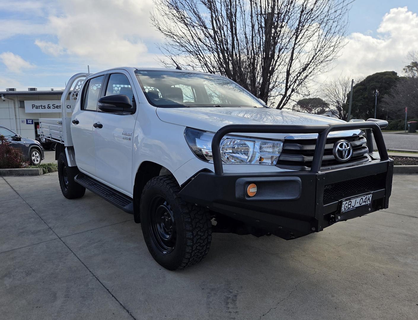 2018 Toyota Hilux SR in White