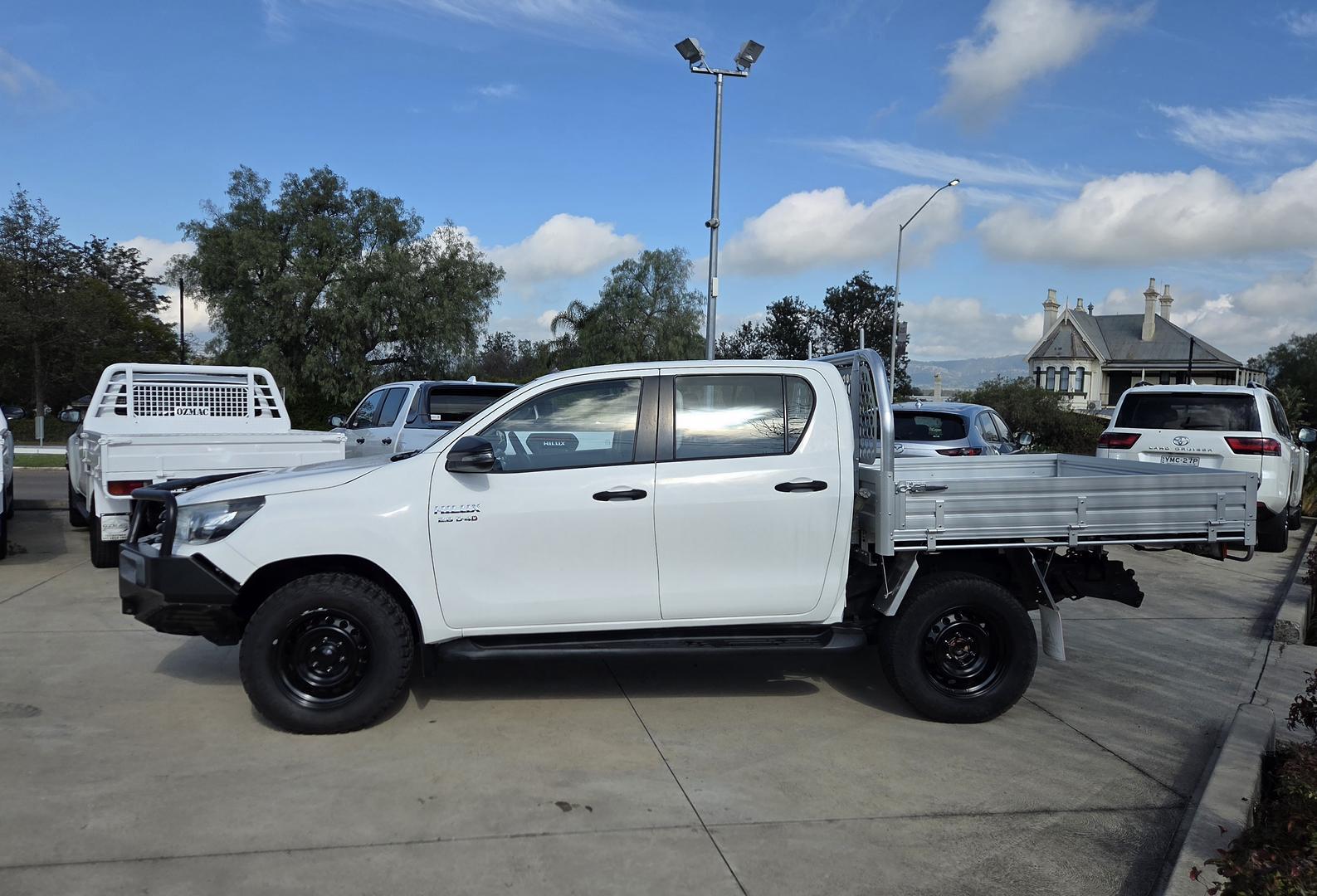 2018 Toyota Hilux SR in White