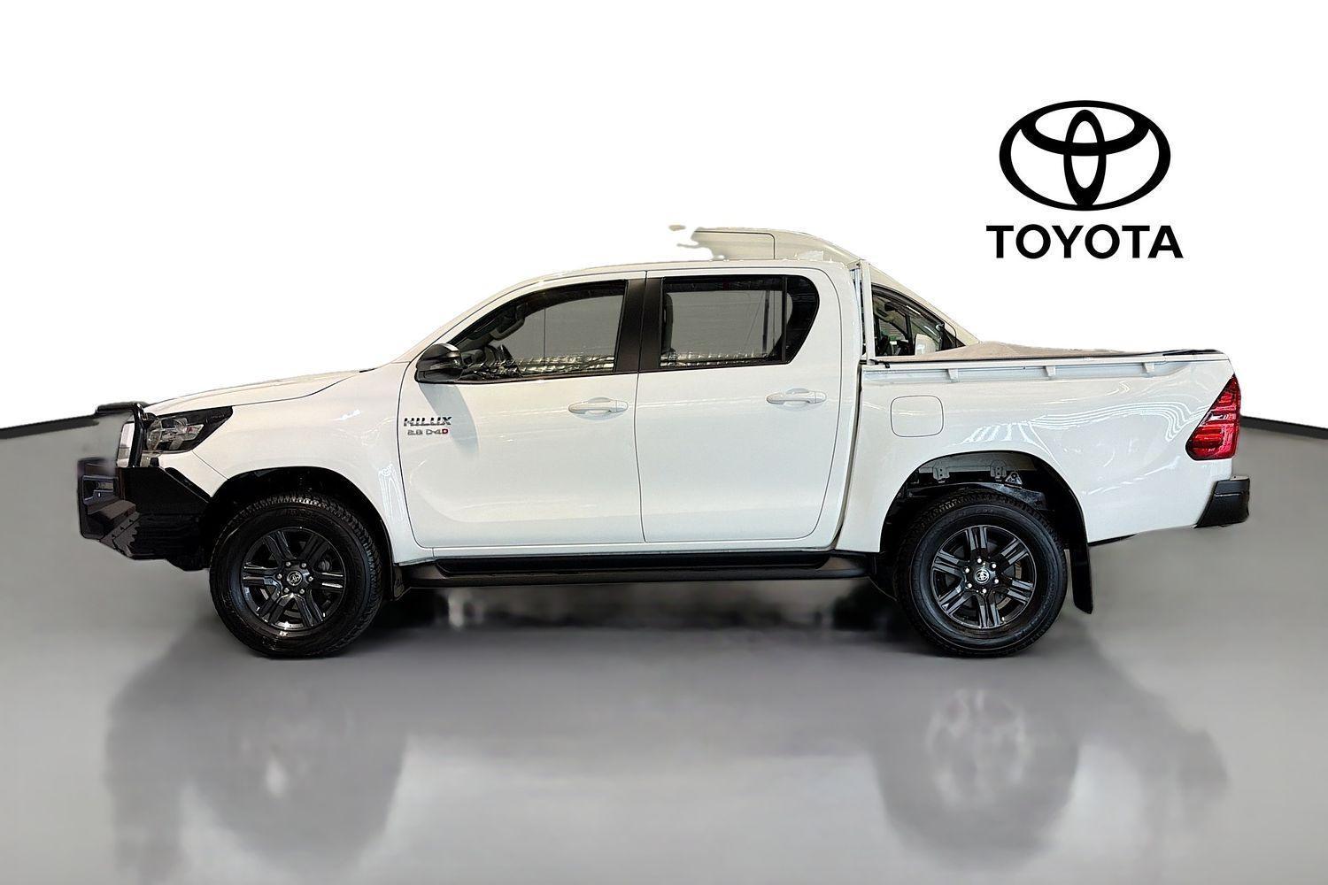 2024 Toyota Hilux SR in White