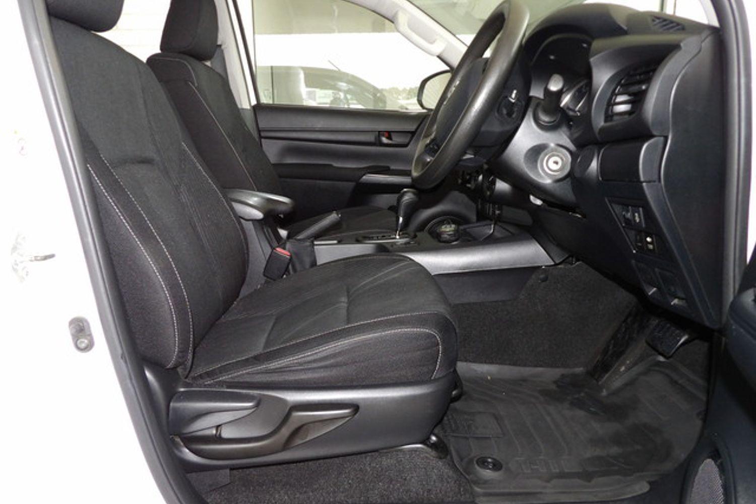 2017 Toyota Hilux SR in White