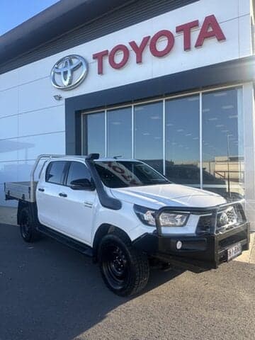 2021 Toyota Hilux SR in White