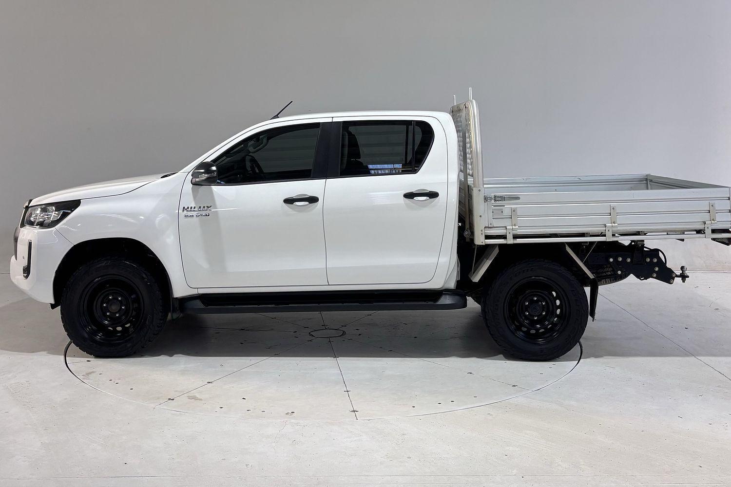 2021 Toyota Hilux SR in White