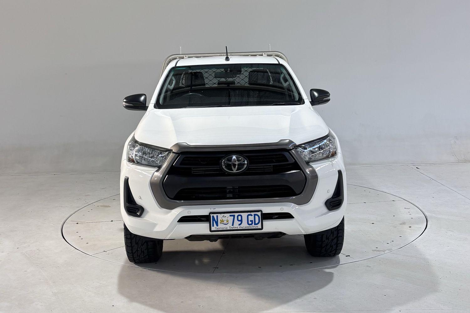 2021 Toyota Hilux SR in White