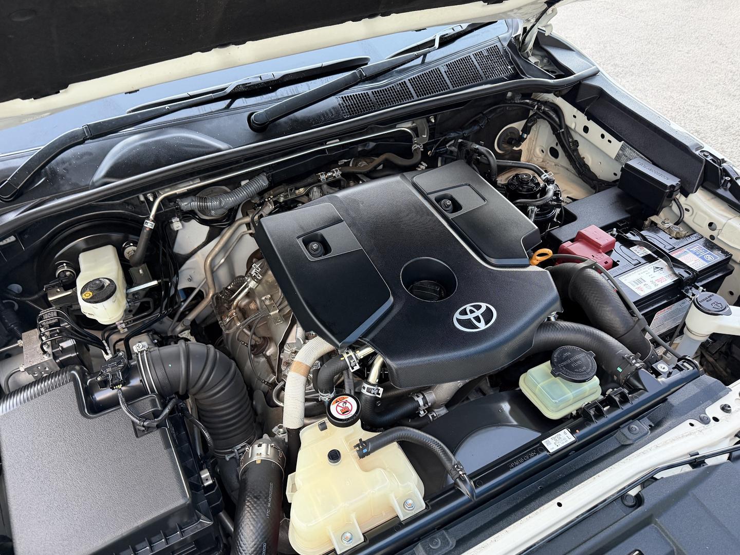 2022 Toyota Hilux SR in White