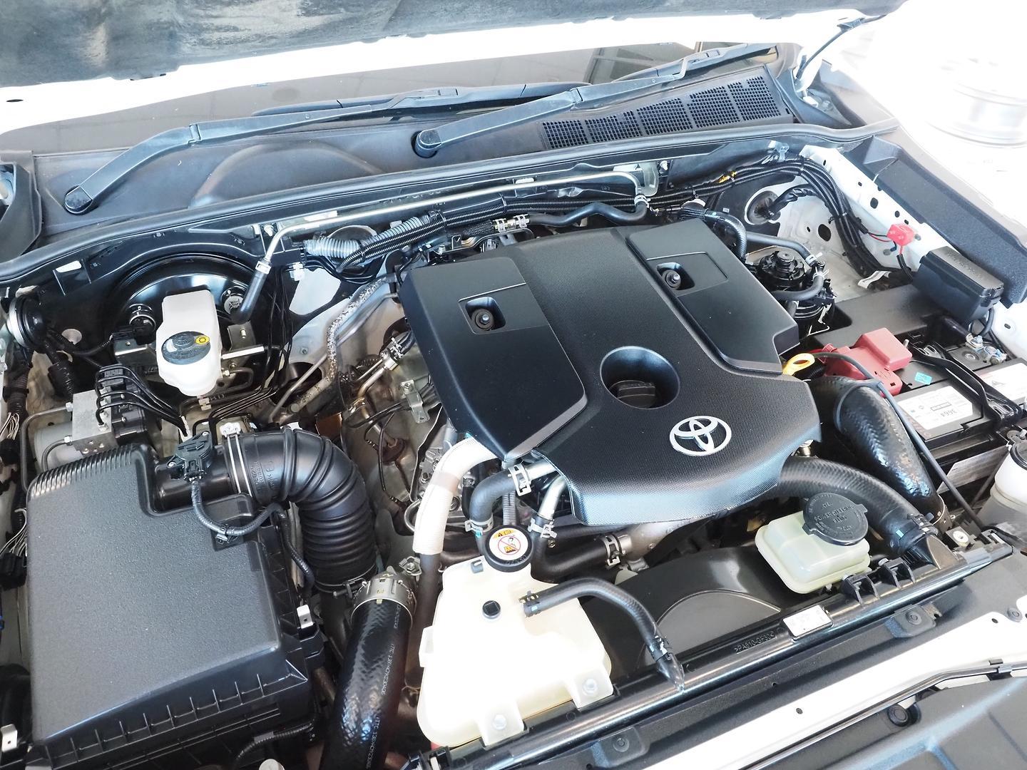 2023 Toyota Hilux SR in White