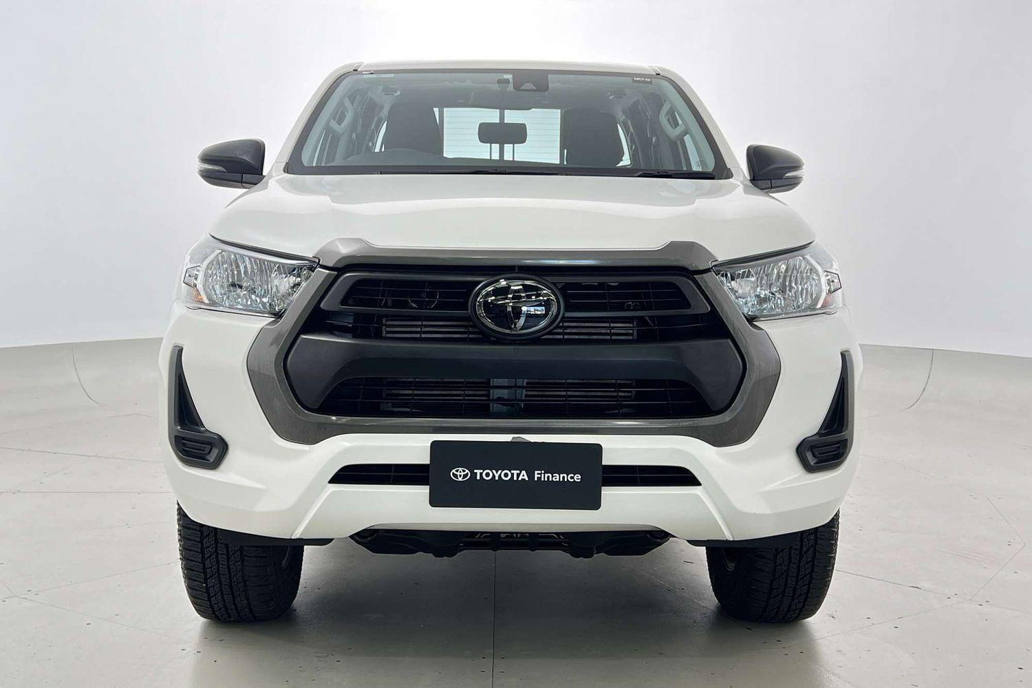 2023 Toyota Hilux SR in White