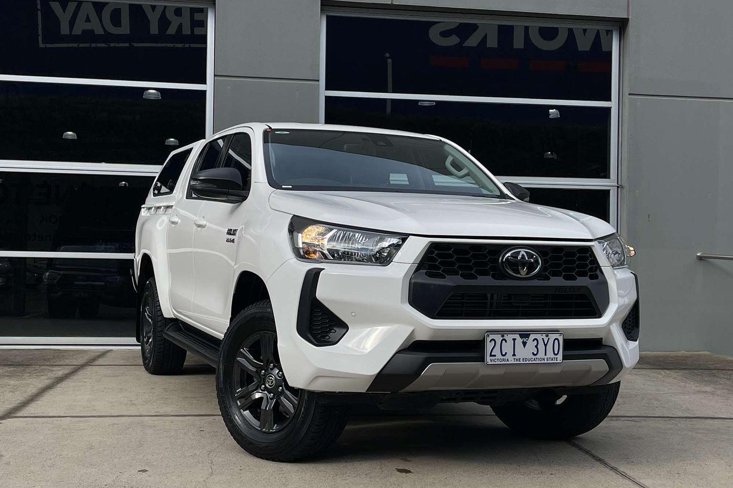2025 Toyota Hilux SR in White