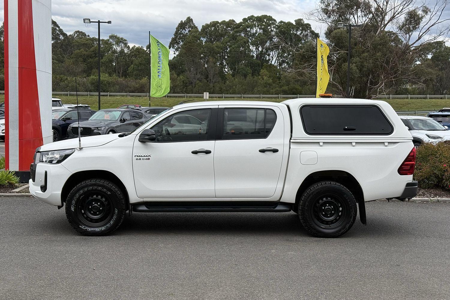 2021 Toyota Hilux SR in White