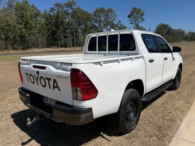 2021 Toyota Hilux SR in White