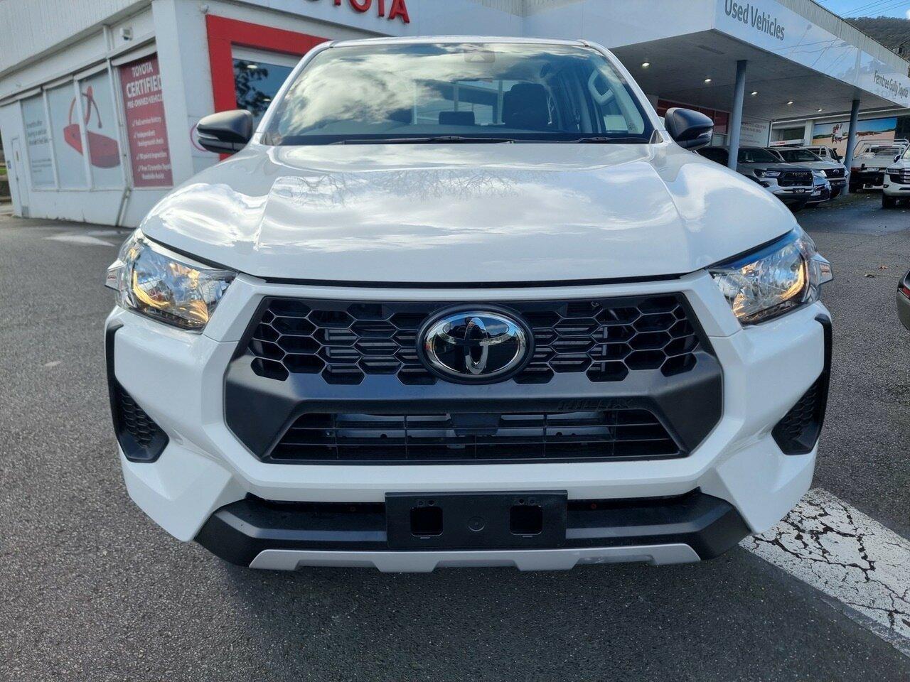 2024 Toyota Hilux SR in White