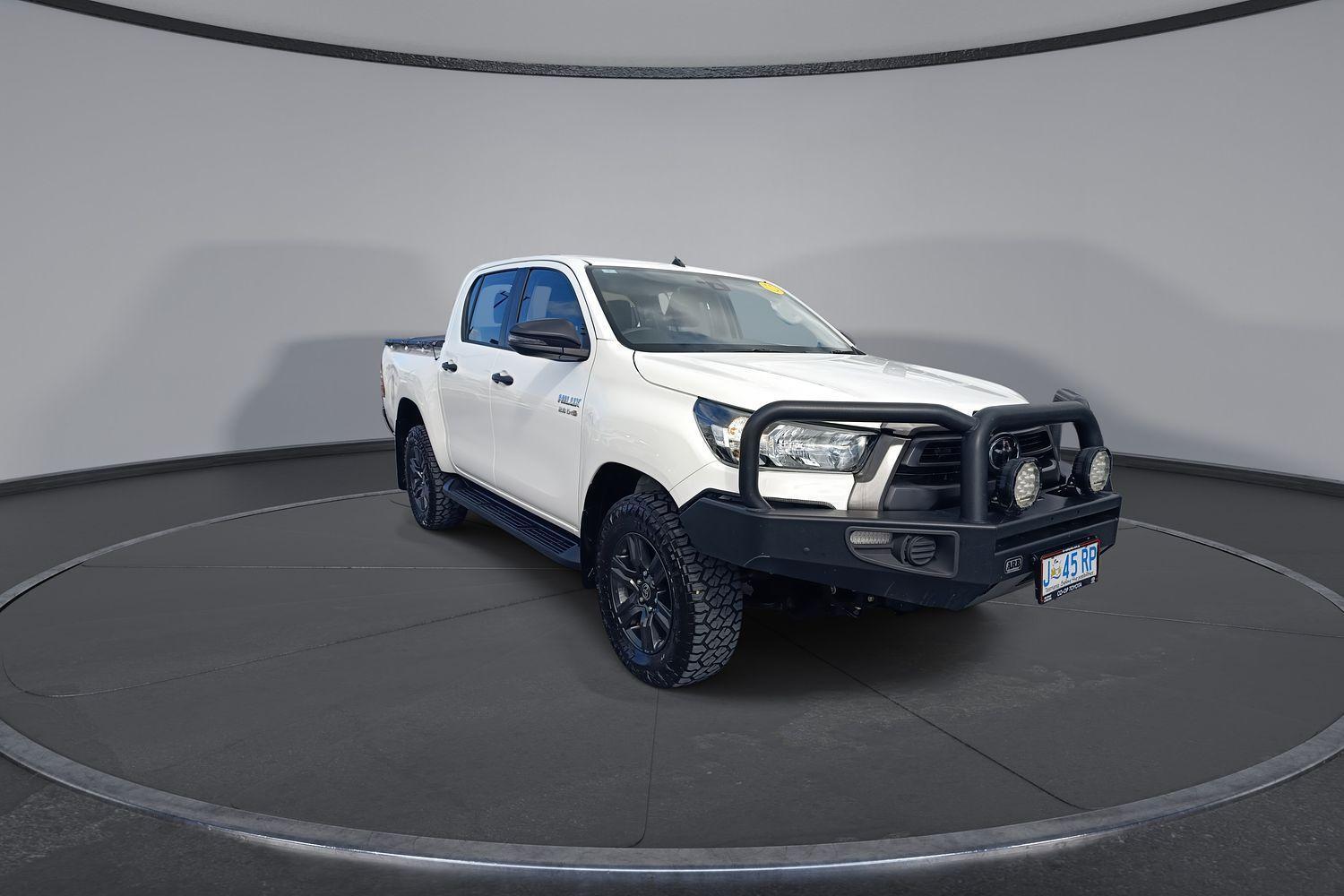 2021 Toyota Hilux SR in White