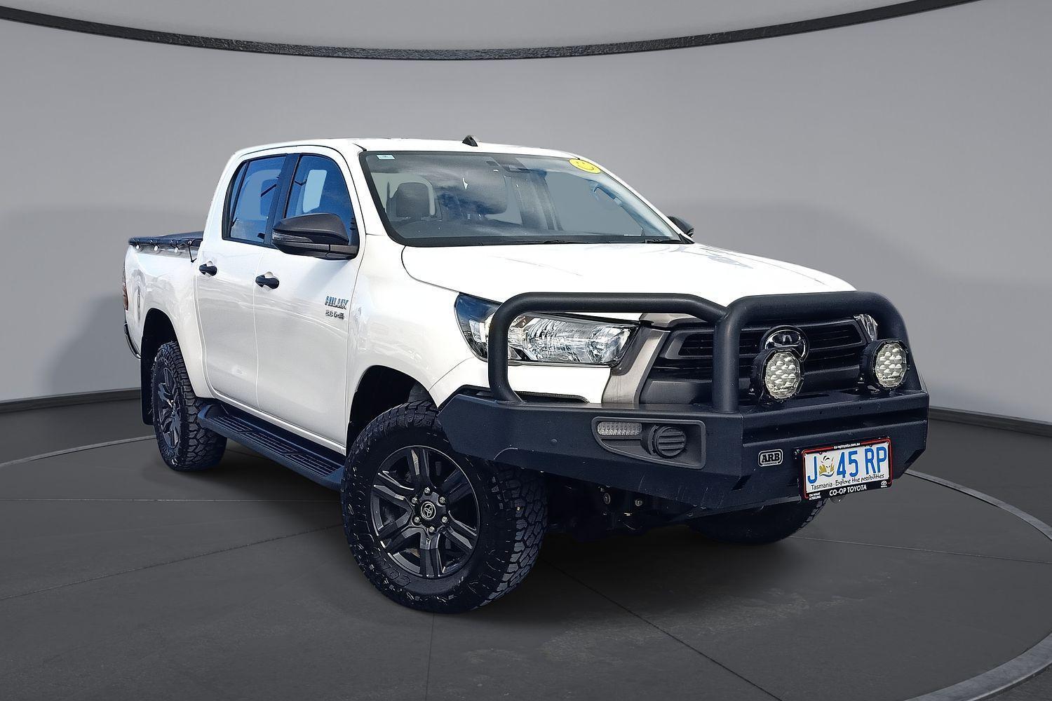 2021 Toyota Hilux SR in White
