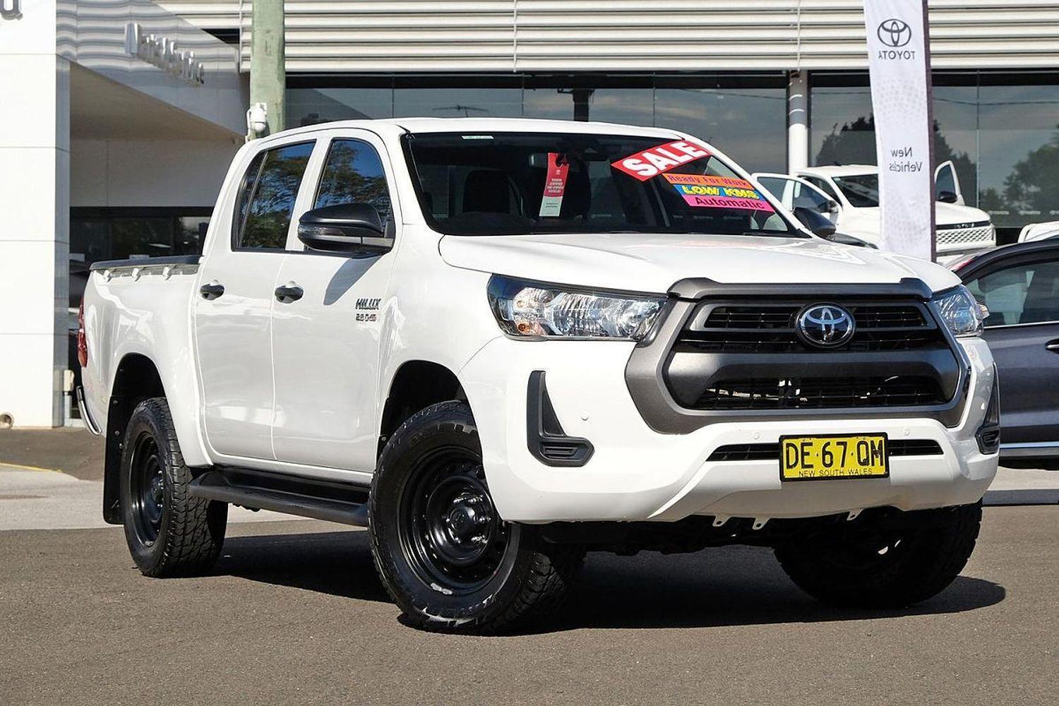 2022 Toyota Hilux SR in White