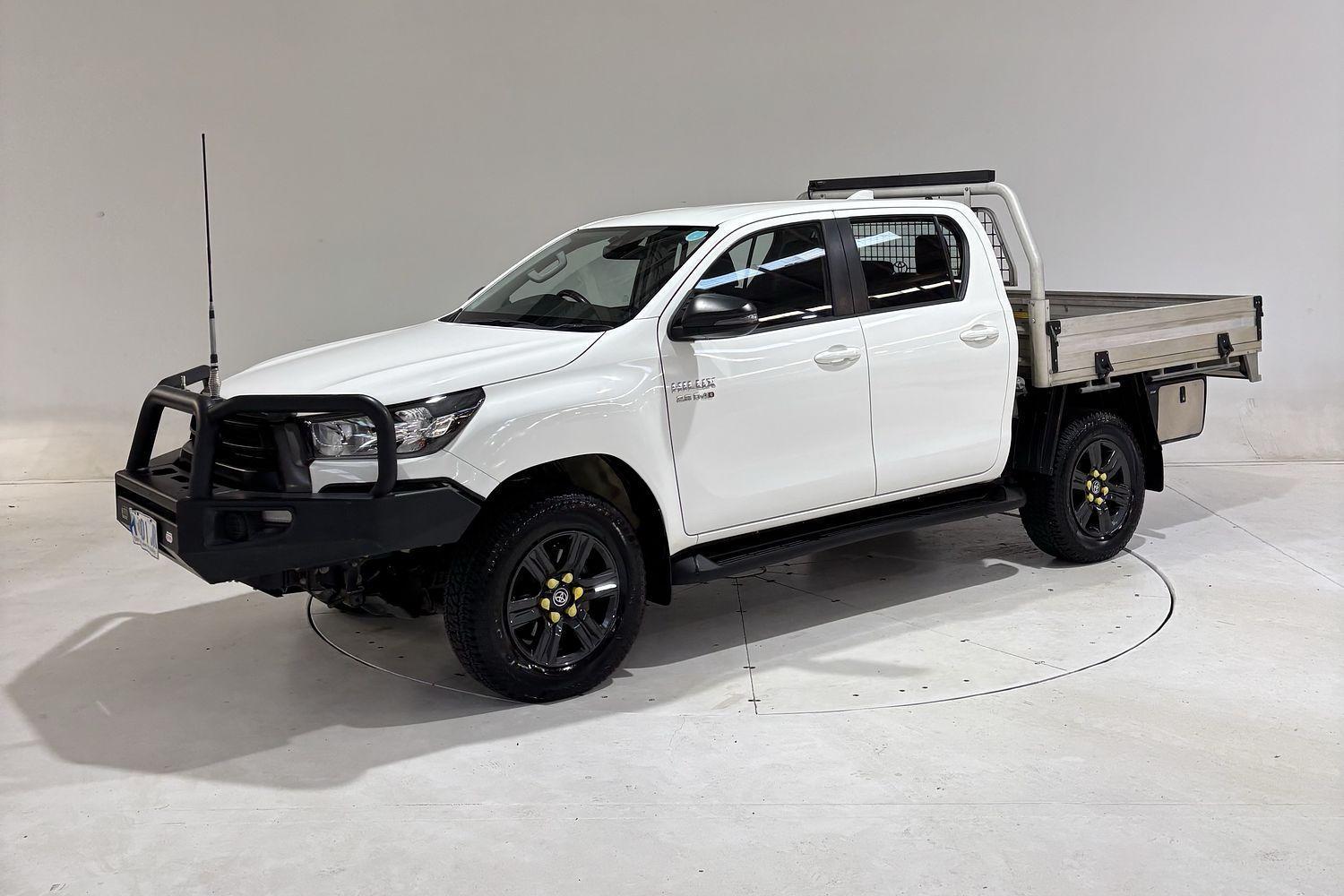 2022 Toyota Hilux SR in White