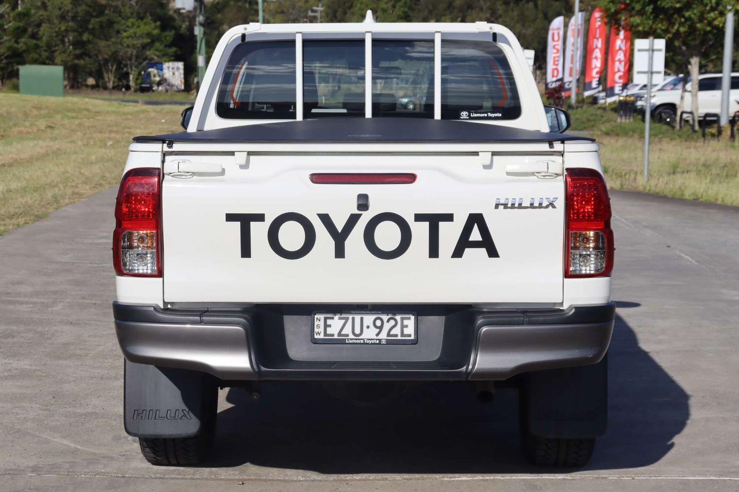 2023 Toyota Hilux SR in White