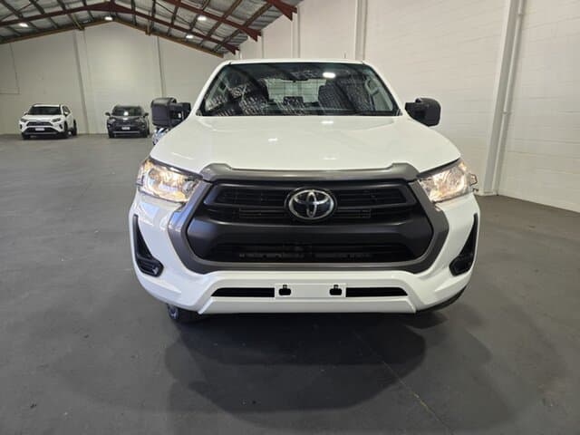 2022 Toyota Hilux SR in White