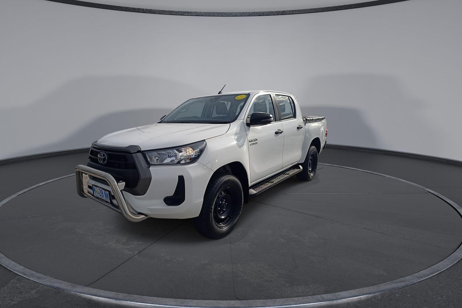 2021 Toyota Hilux SR in White