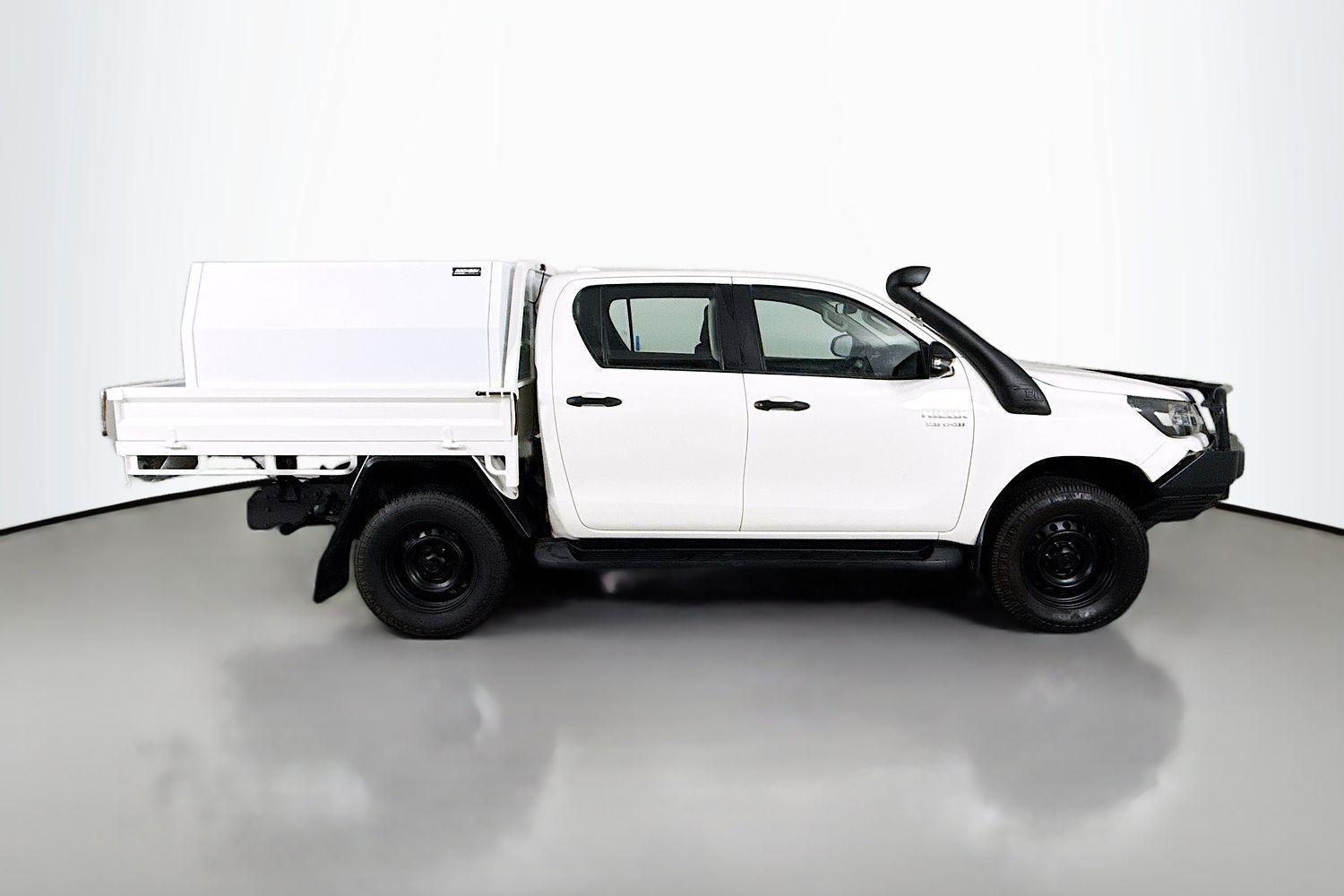 2021 Toyota Hilux SR in White