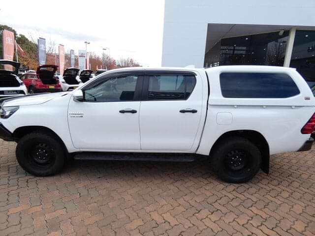 2021 Toyota Hilux SR in White