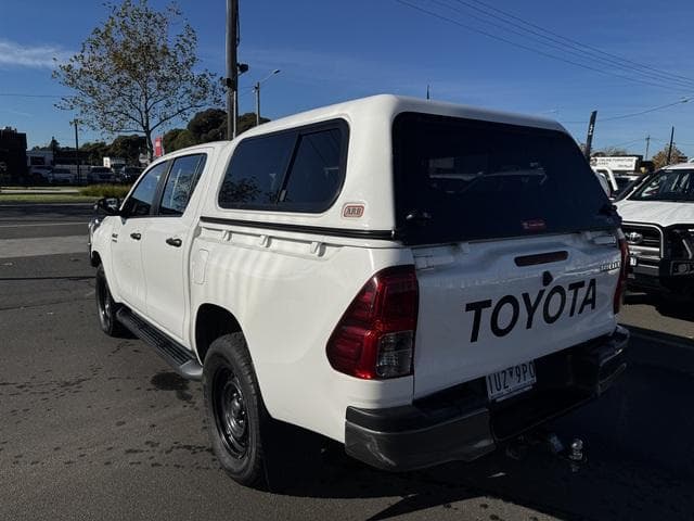 2021 Toyota Hilux SR in White