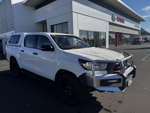2021 Toyota Hilux SR in White