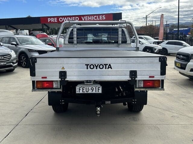 2023 Toyota Hilux SR in White