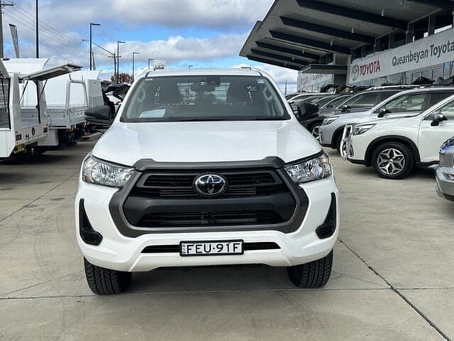 2023 Toyota Hilux SR in White