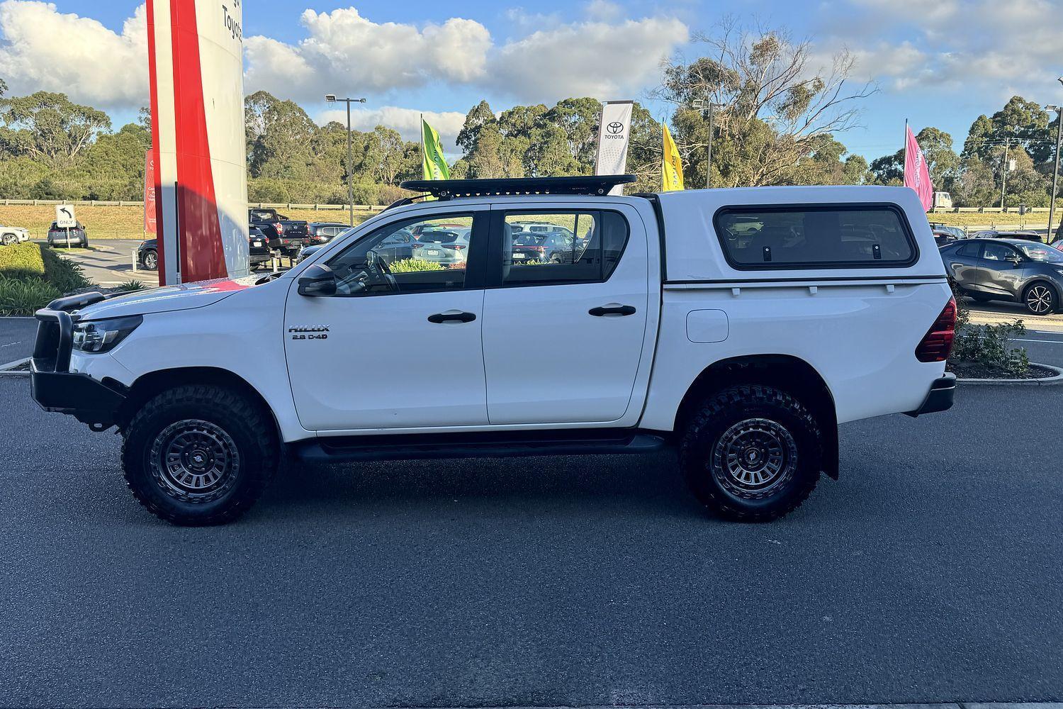 2020 Toyota Hilux SR in White