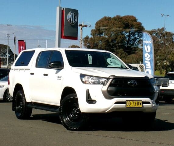 2021 Toyota Hilux SR in White