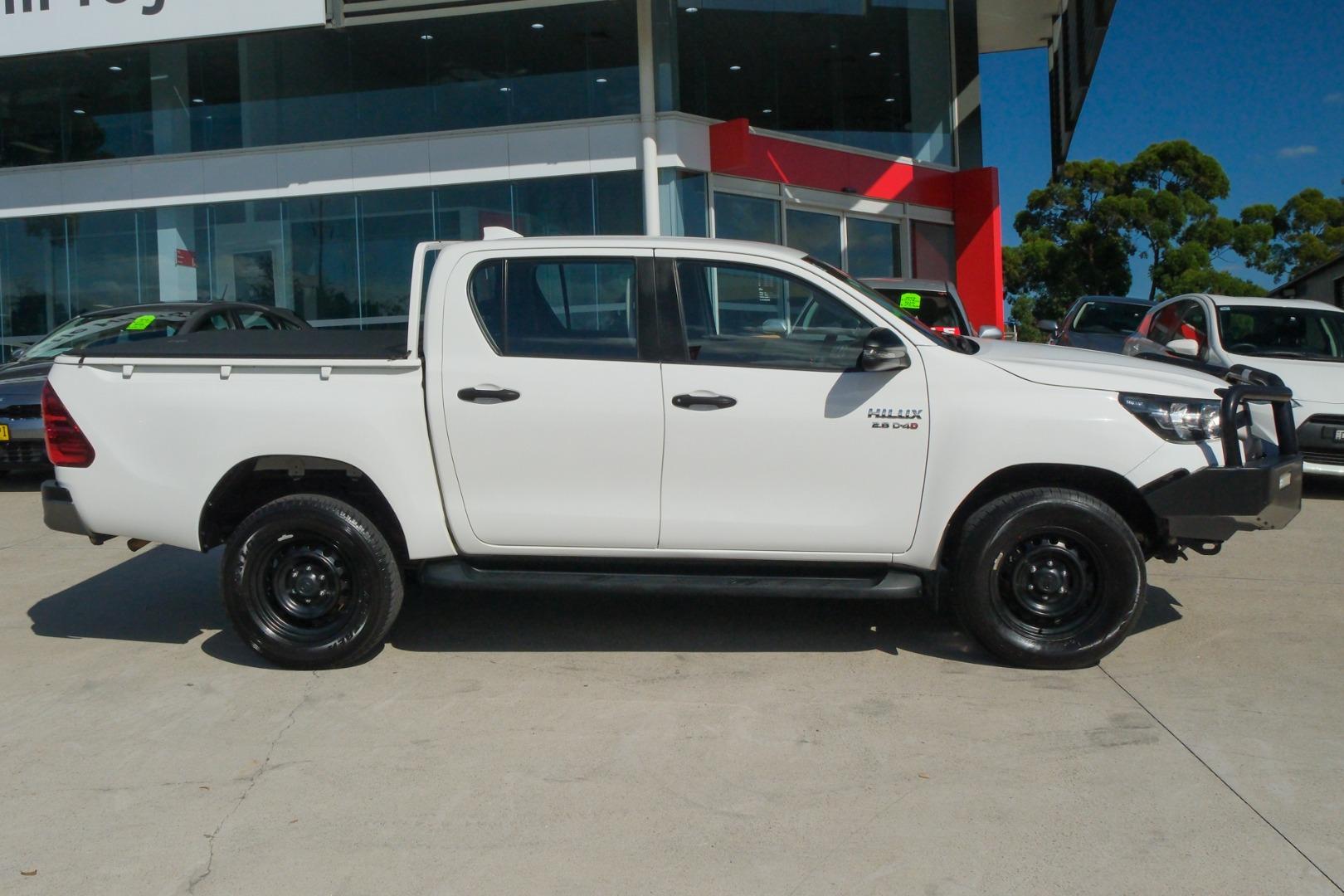 2022 Toyota Hilux SR in White