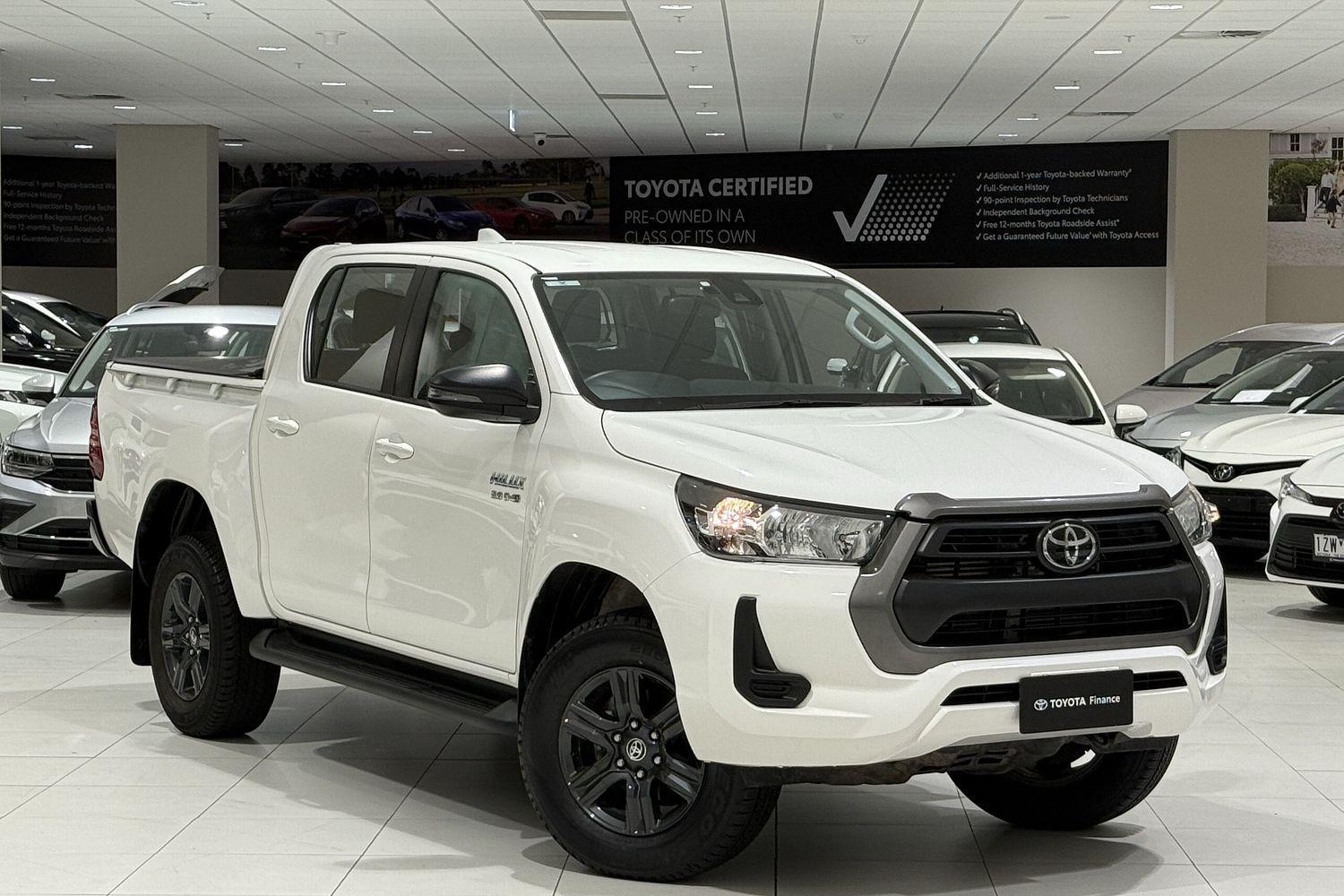 2023 Toyota Hilux SR in White