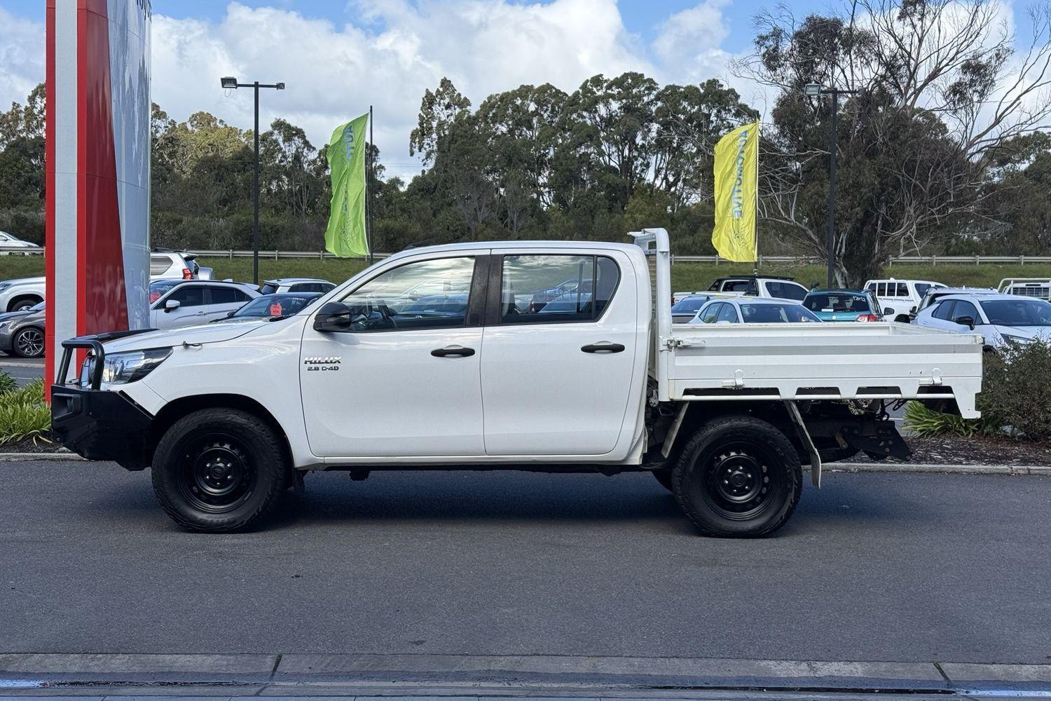 2019 Toyota Hilux SR in White