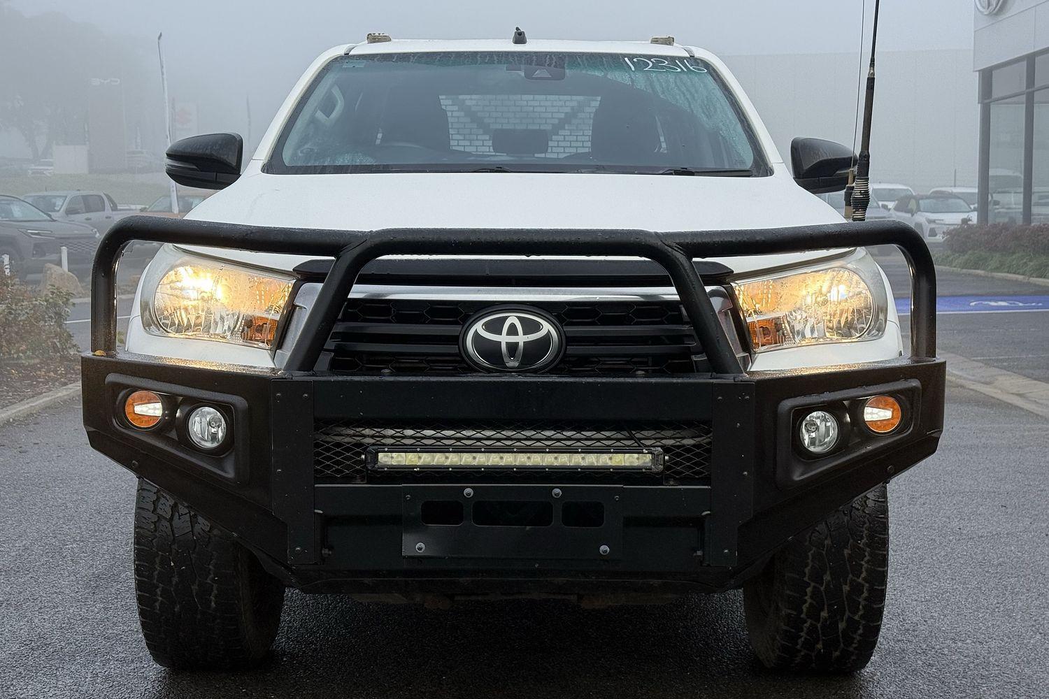 2019 Toyota Hilux SR in White