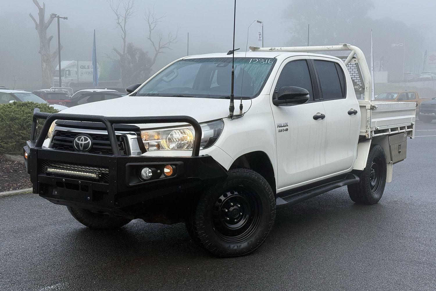 2019 Toyota Hilux SR in White